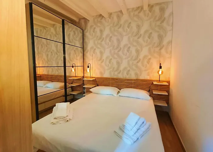 Yr Apartments Ticinese - Duomo In 10 Min By Tram